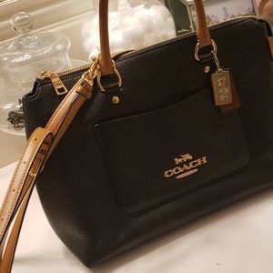 Gorgeous Coach satchel handbag